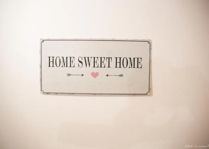 Aurora דירה בארי